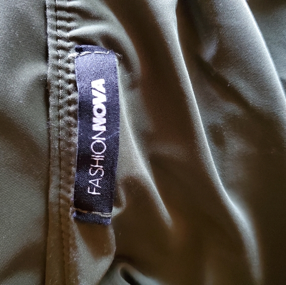 Fashion Nova dress - Picture 4 of 7